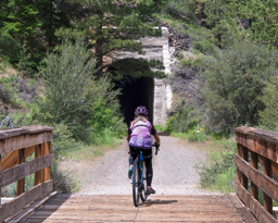 Bizz%20Johnson%20Trail-Tunnel-2.jpg